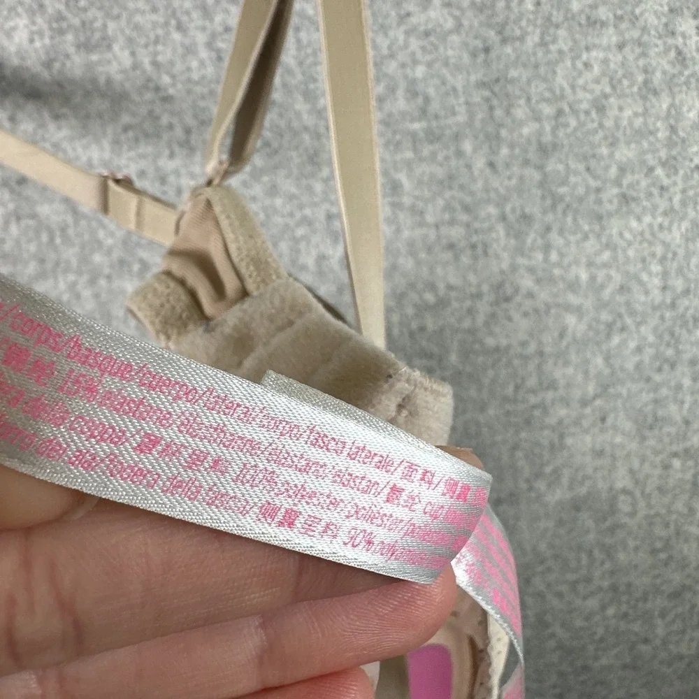 PINK Bra‎ Beige 34DD Everywhere T-Shirt Lightly Lined Underwire Criss Cross